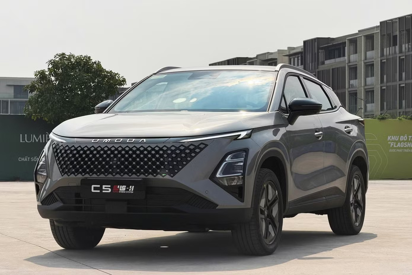 Những mẫu xe chủ lực doanh số của các hãng tại Việt Nam - Ảnh 11.