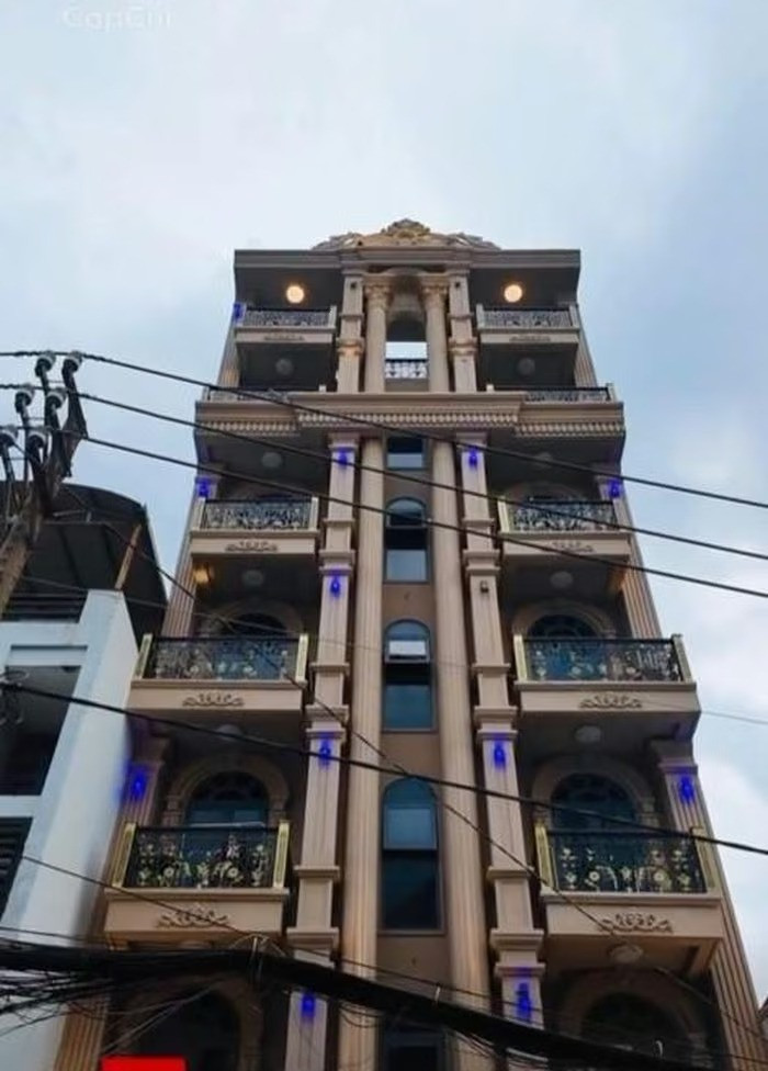 biet-thu-cua-quang-ha.jpg