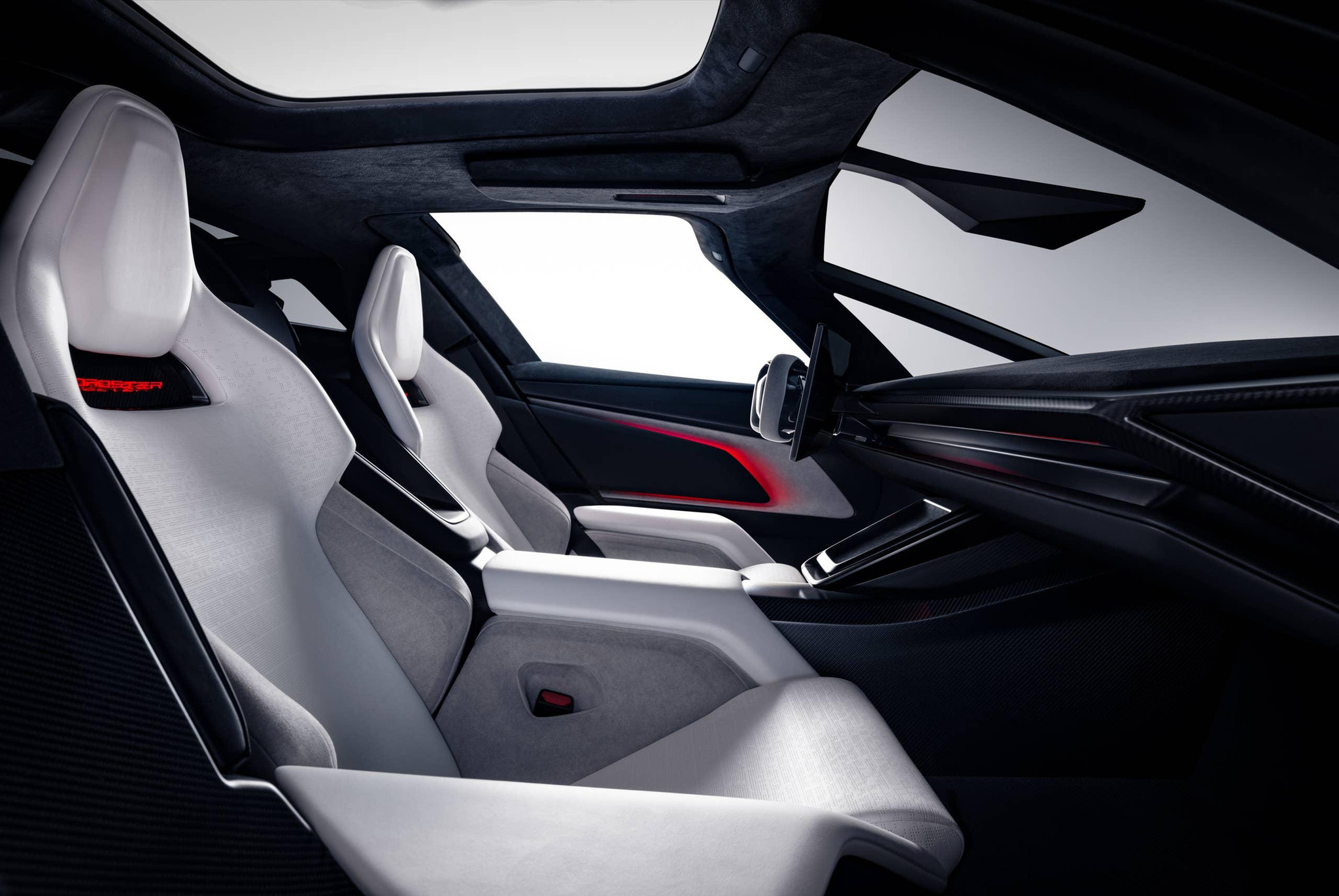 tesla-roadster-8_1792398160.jpg