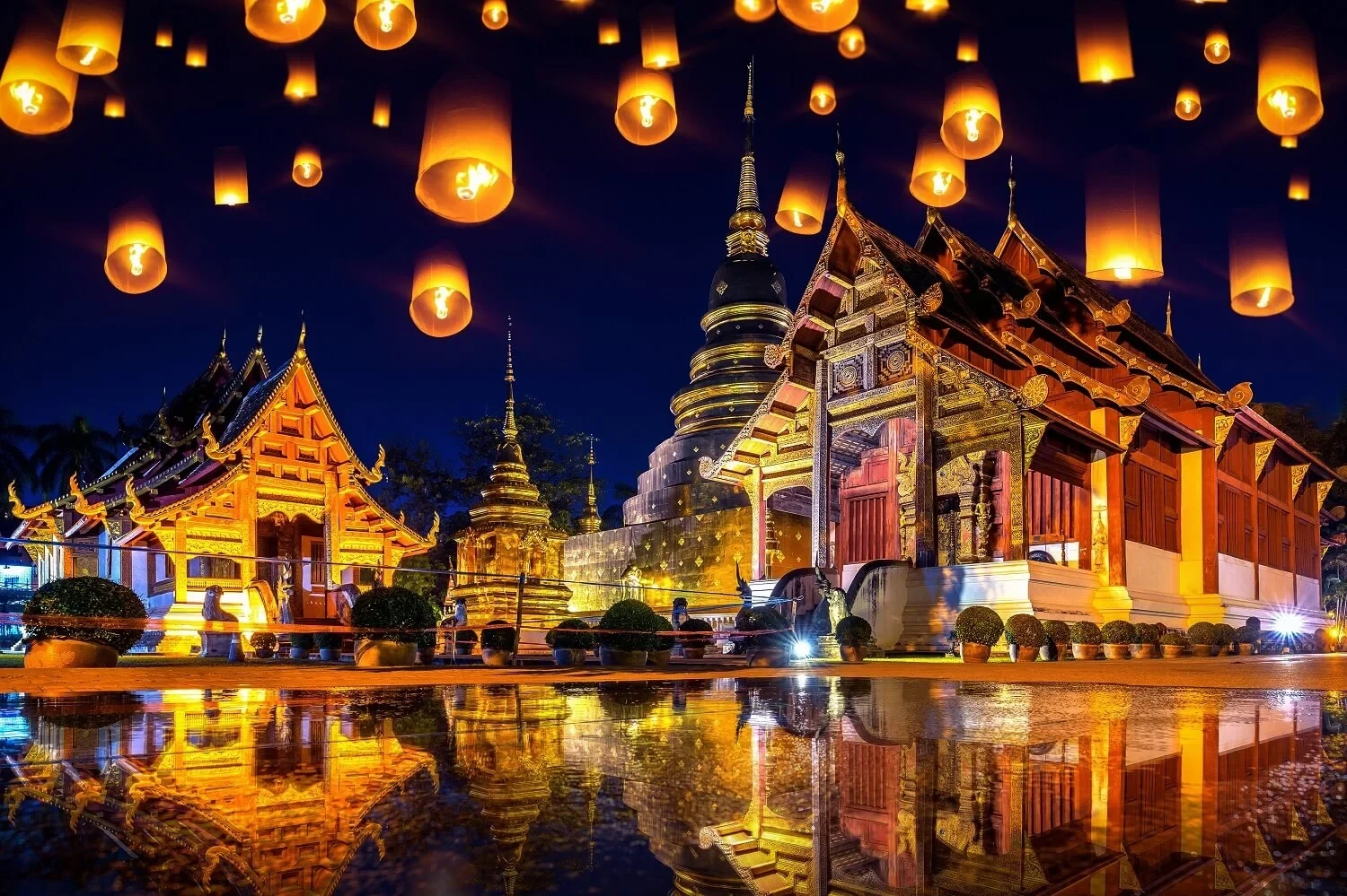 Đến lễ hội thả đèn Chiang Mai 