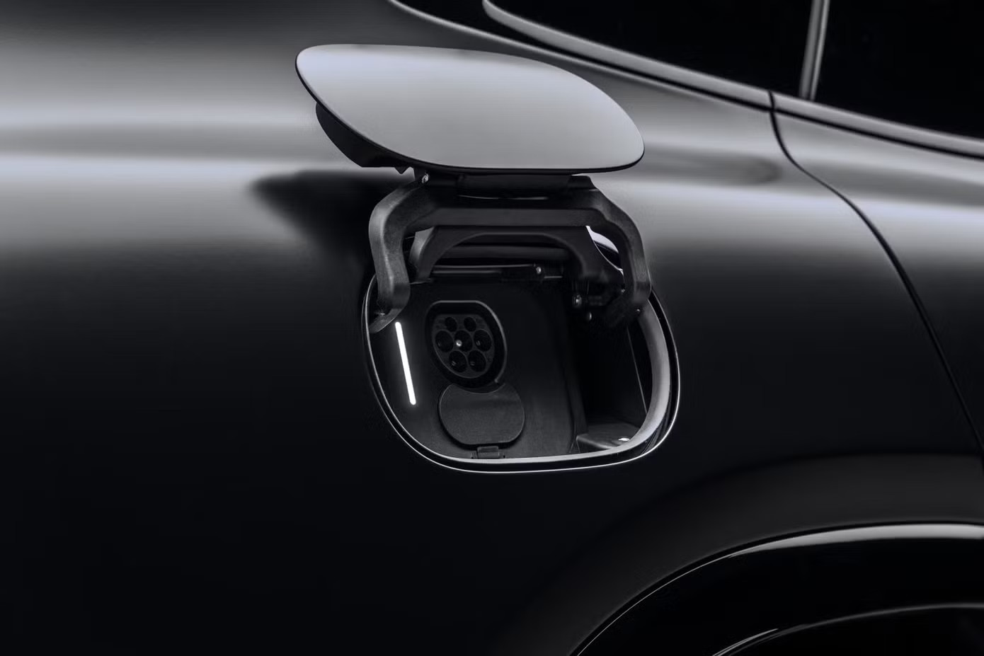 Mercedes tung SUV mạnh nhất, cạnh tranh Porsche Cayenne Electric - Ảnh 7.