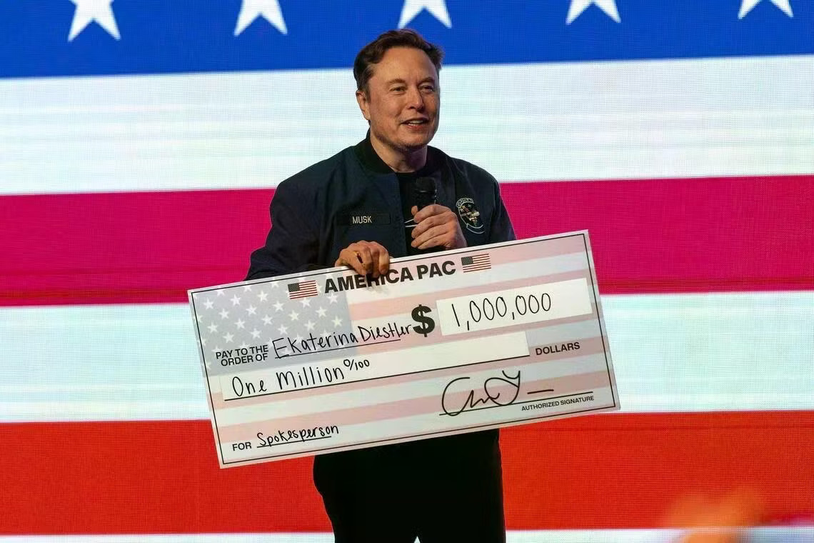 Tỷ phú Elon Musk tuyên bố tặng cổ phiếu SpaceX cho tất cả trẻ em Mỹ - Ảnh 1.
