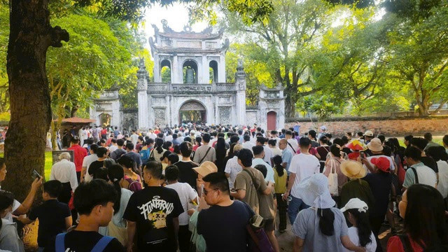 ha-noi-phan-dau-3-khu-du-lich-quoc-gia.jpg