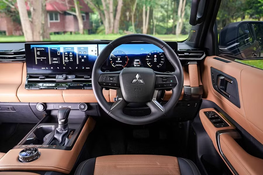 Mitsubishi Pajero mới chốt giá tại Thái Lan, chờ ngày về Việt Nam - Ảnh 3.