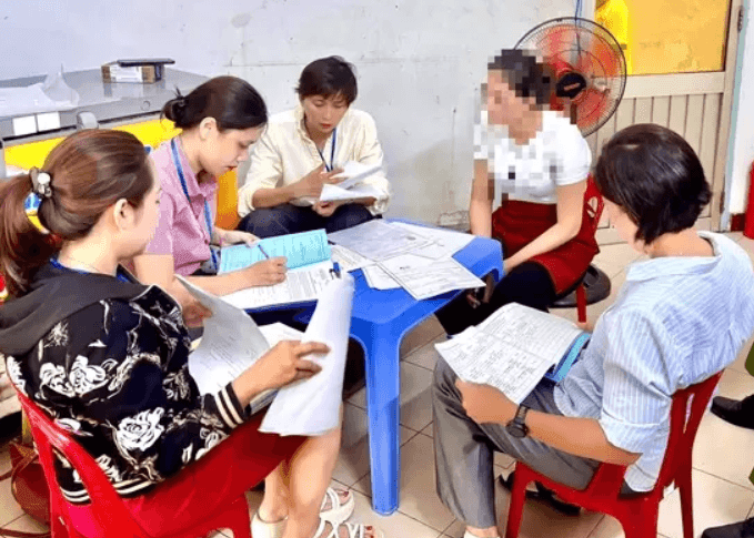 nha-hang-mat-ve-sinh.png