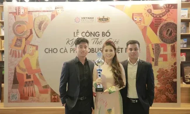 4 người con kín tiếng cùng tên Nguyên của 4 người con kín tiếng cùng tên Nguyên của