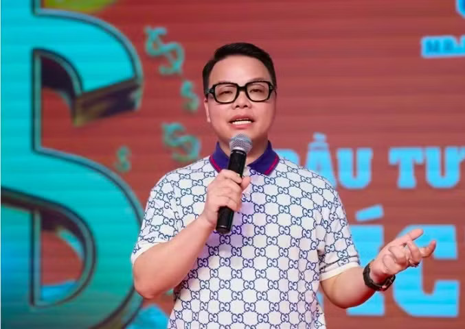 Siêu lừa Mr Pips, Mr Hunter kéo cha mẹ và vợ vào vòng lao lý như thế nào? - Ảnh 1.
