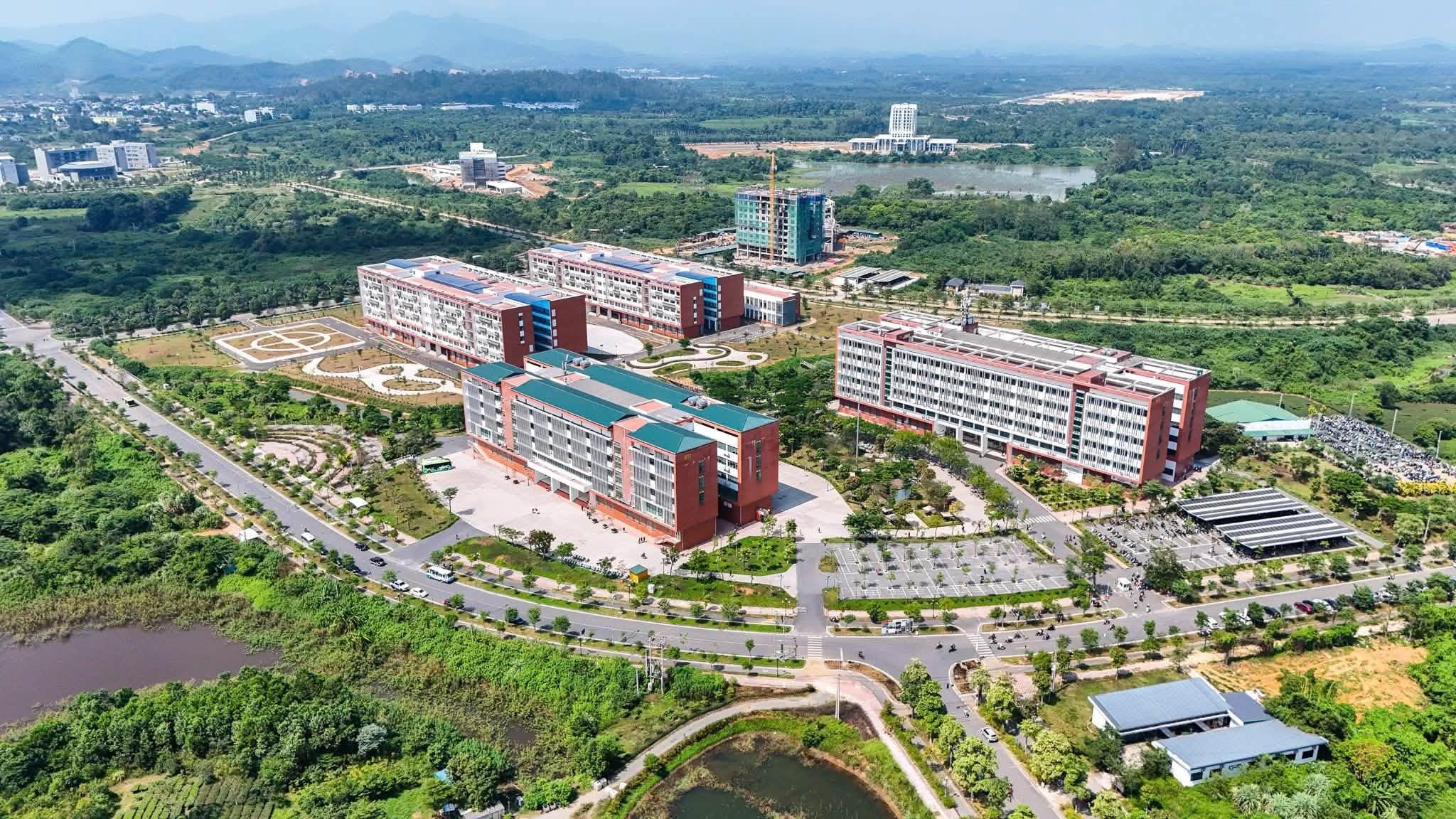 daihocquocgiahanoi2_1792658547.jpg
