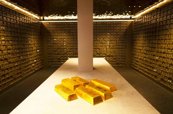 Giới siêu giàu thế giới đua nhau chuyển vàng đến Singapore - Ảnh 2.