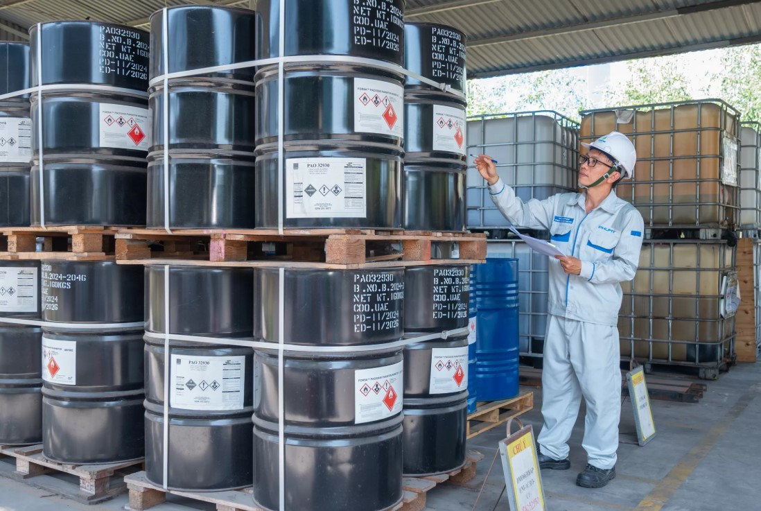 Lĩnh vực hóa chất của DCM