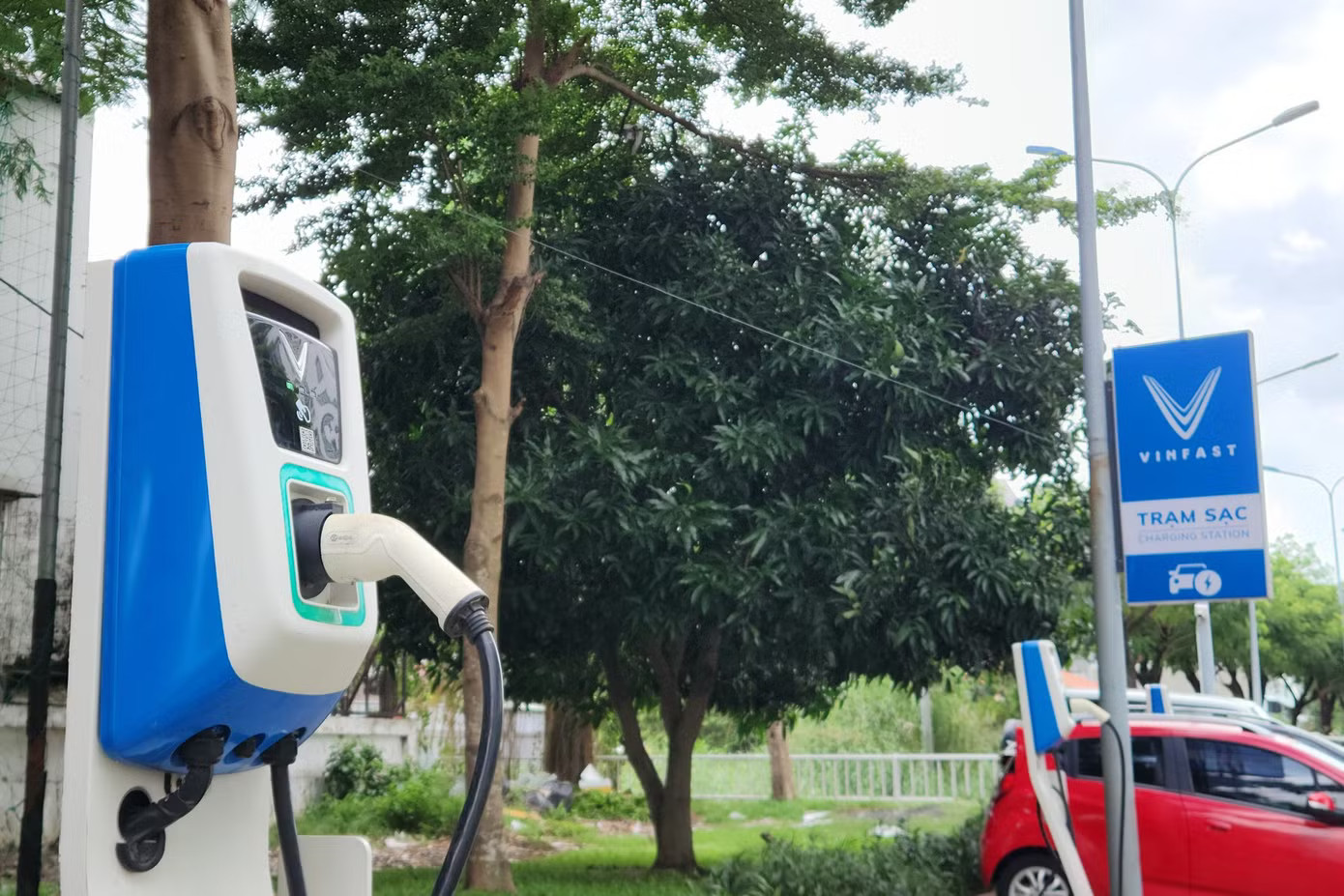 Sạc siêu nhanh tại Việt Nam: Cuộc đua không dành cho số đông? - Ảnh 3.