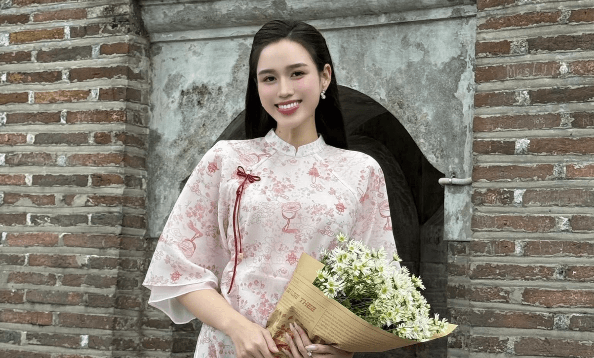 Mừng cho Hoa hậu Đỗ Thị Hà và chồng Tổng Giám đốc