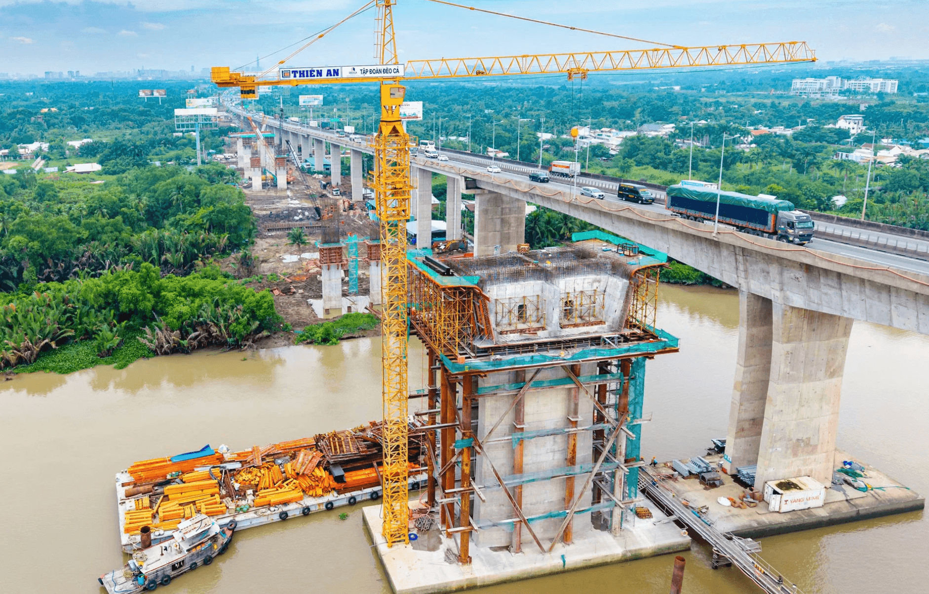 cau-long-thanh2.jpg