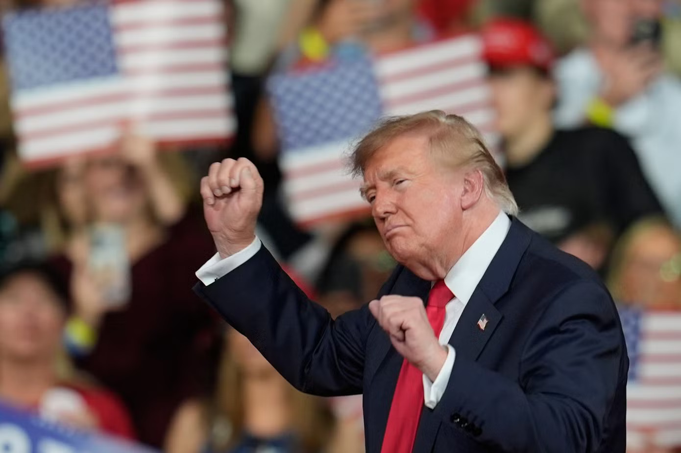 Thái độ của Mỹ với Ukraine và Iran có thể đảo chiều nếu đảng của Tổng thống Trump thua bầu cử giữa kỳ - Ảnh 1.