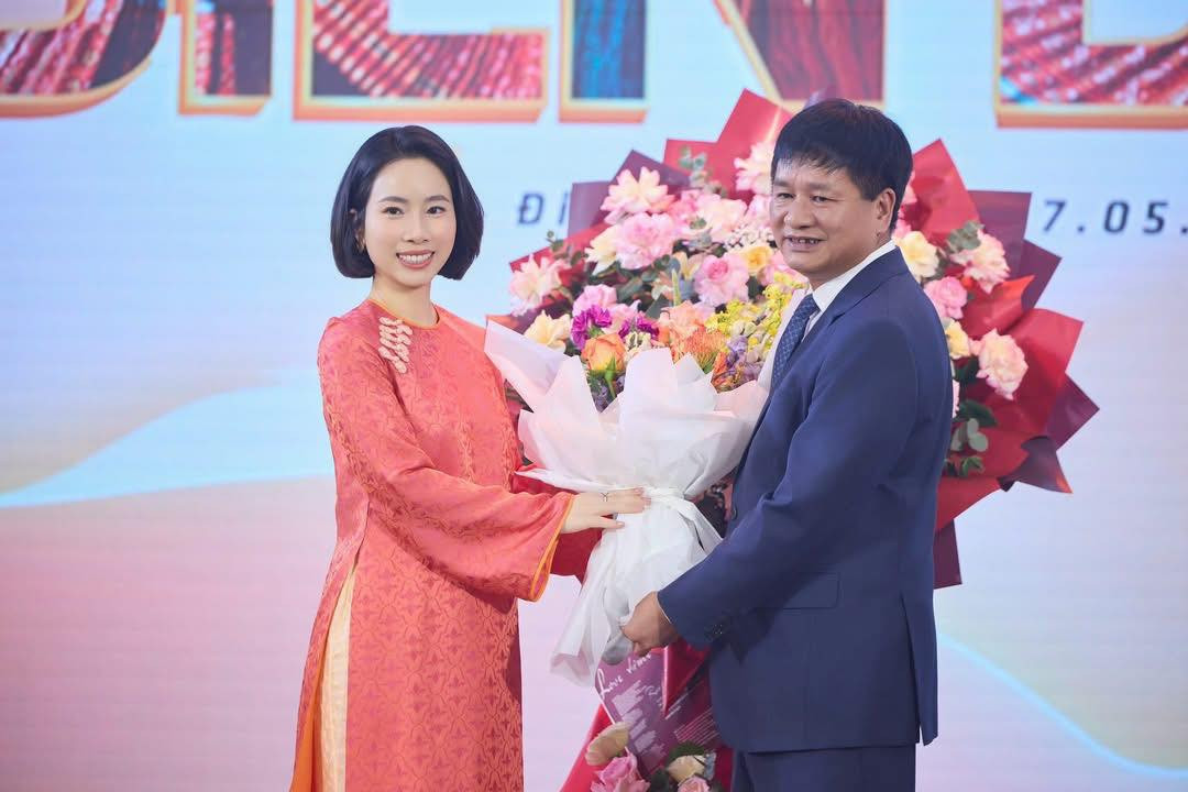 6f2b_ai-nu-tap-doan-muong-thanh.jpg