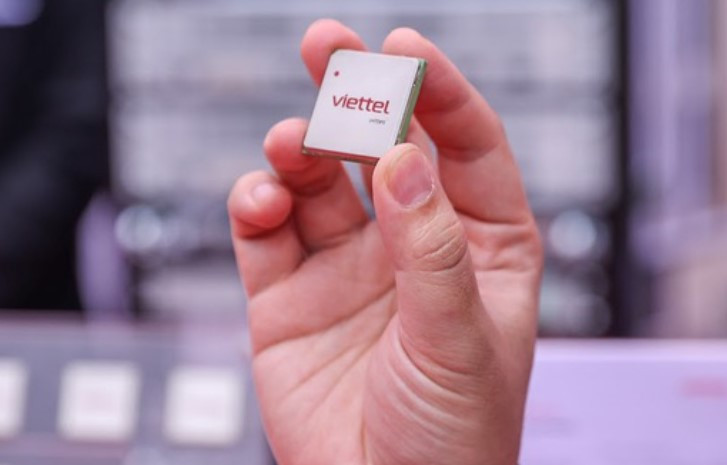 Sản phẩm chip do Viettel sản xuất được trưng bày tại lễ khởi công