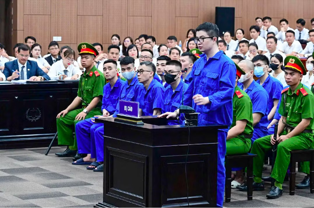 Vụ Mr Pips: Lâm cảnh nợ nần, gia đình ly tán, bị hại đã tìm đến cái chết nhưng được cứu sống - Ảnh 1.