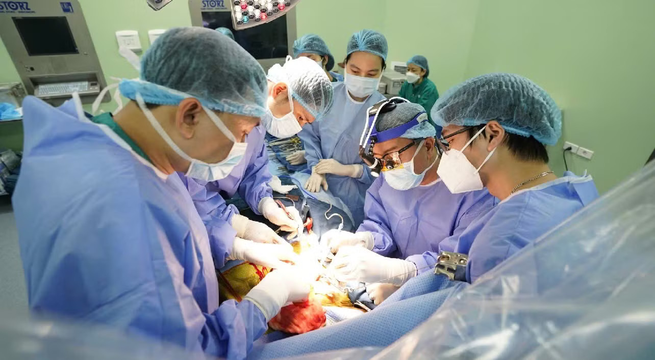 Bộ Y tế: Không cho phép lấy bộ phận cơ thể người dưới 18 tuổi khi còn sống - Ảnh 2.