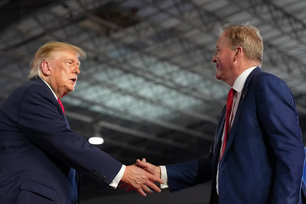 Texas nguy cơ tuột khỏi tầm tay, Tổng thống Trump hợp sức với tỷ phú Elon Musk - Ảnh 1.