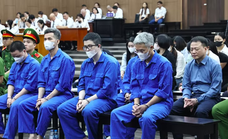 Tan cửa nát nhà vì lời trấn an ‘của Shark Bình đó, yên tâm mà nạp’ - Ảnh 2.