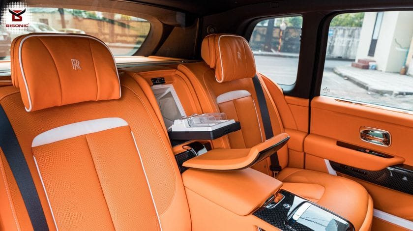 nong-sieu-pham-rolls-royce-cullinan-black-badge-2025.jpg