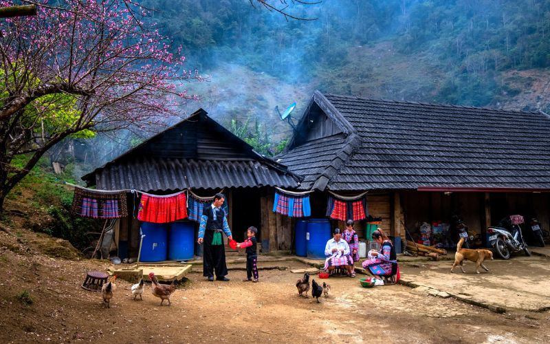 Cuộc sống bình dị của người dân bản Cu Vai