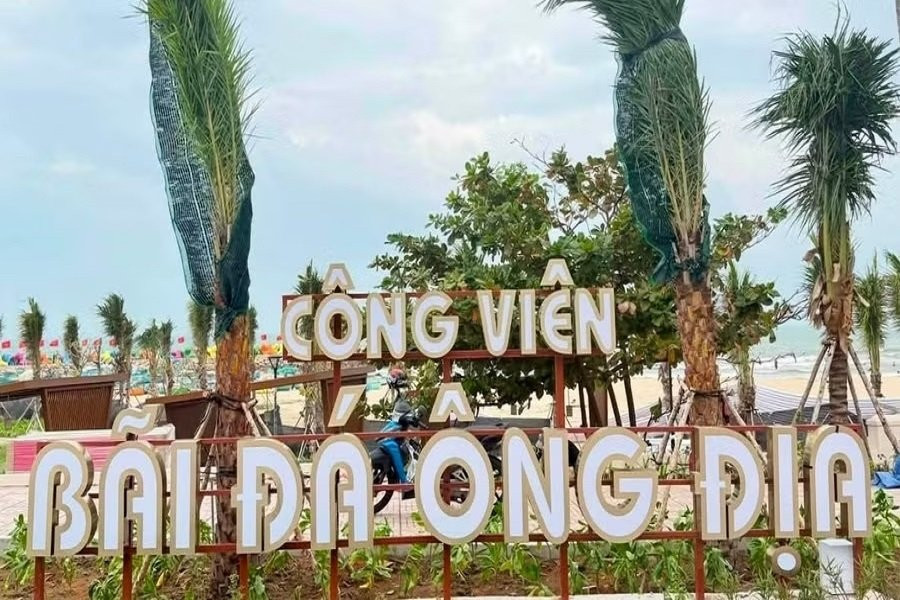Sau 4 tháng thi công, công viên Bãi đá Ông Địa tại phường Phú Thủy được khánh thành, đưa vào sử dụng tối 29:8. (Ảnh- P.H)