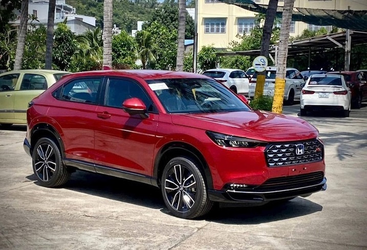hr-v-1.jpg