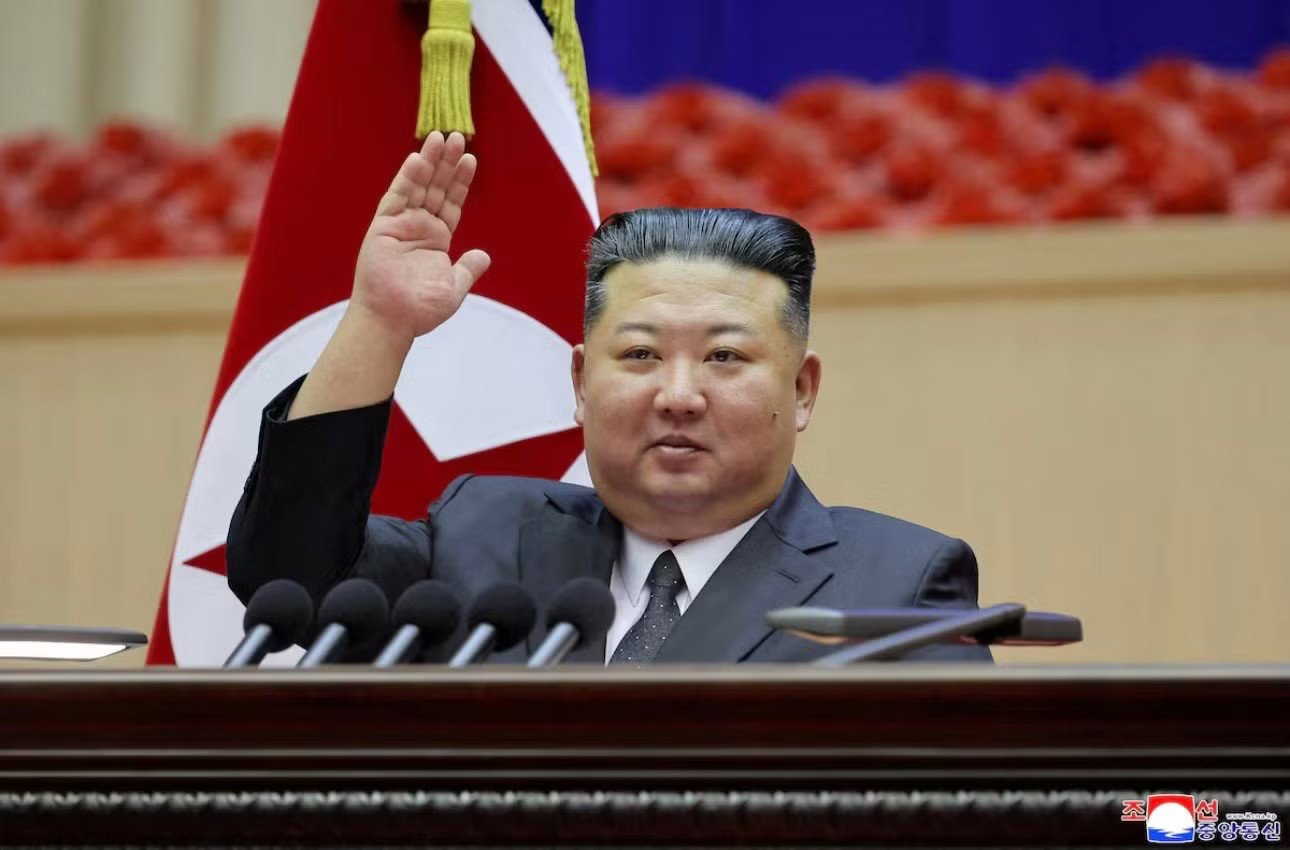 Chủ tịch Triều Tiên Kim Jong Un. (Ảnh: KCNA) Triều Tiên dồn dập phô diễn hỏa lực, Chủ tịch Kim Jong Un tuyên bố tham vọng thống trị công nghệ UAV - Ảnh 1.