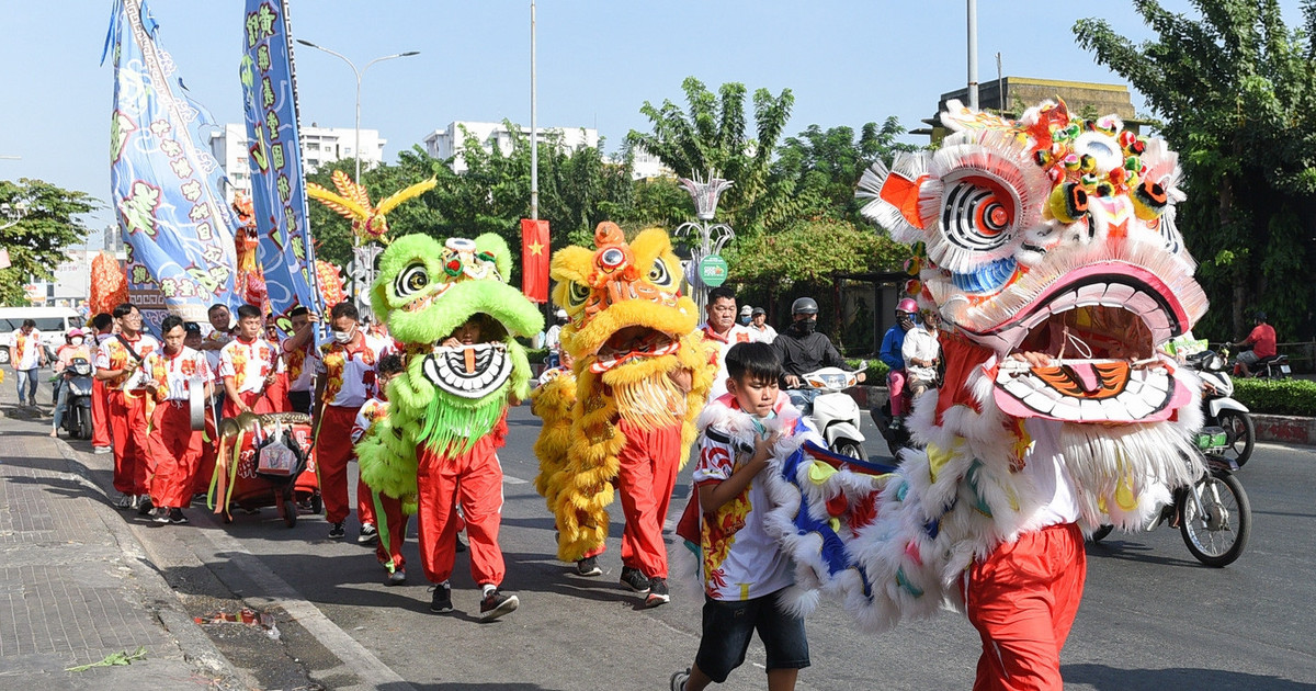 Sự tích vẽ rồng không tô mắt