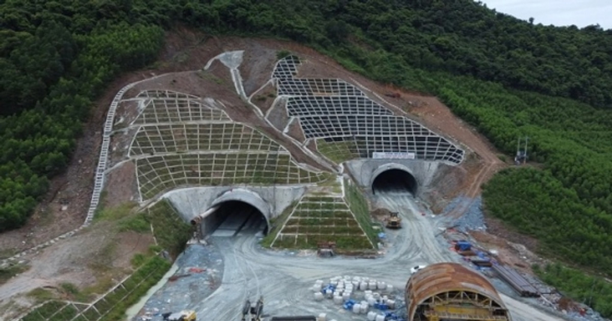 Hầm đường bộ xuyên núi duy nhất trên cao tốc Bắc – Nam qua tỉnh Hà Tĩnh sắp thông xe