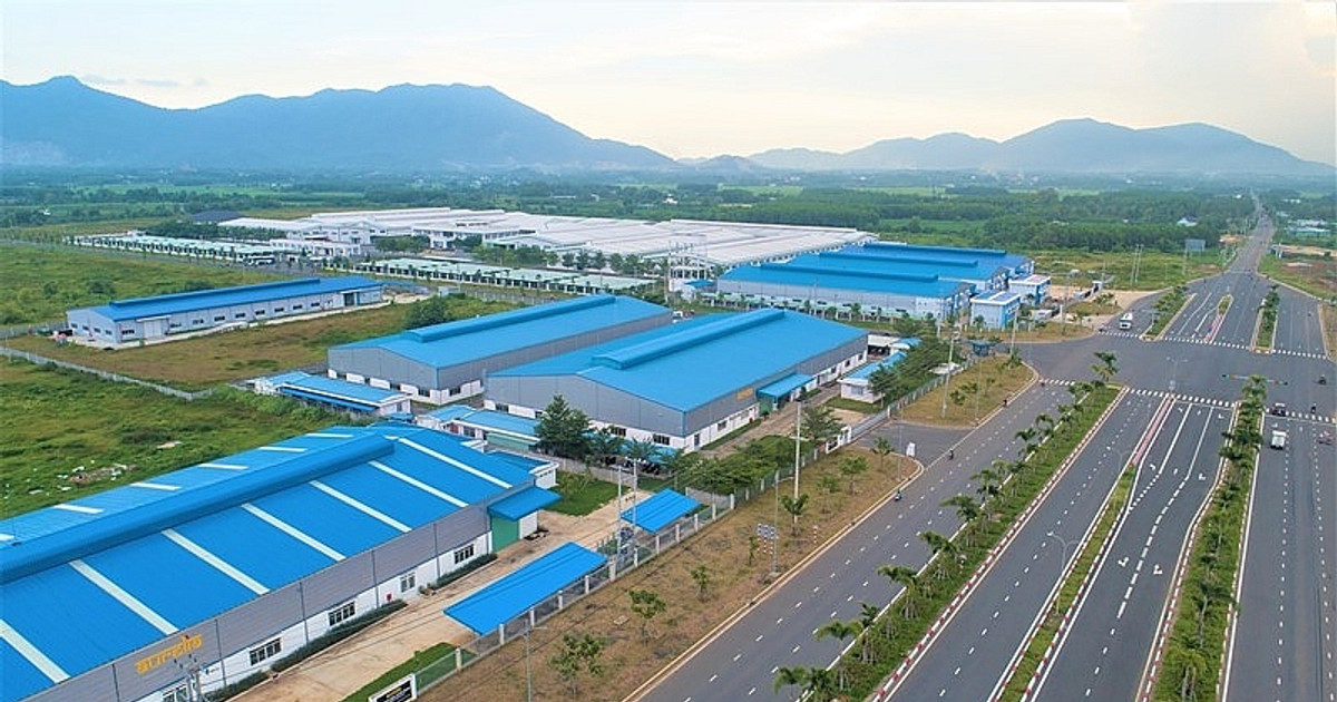 Xây dựng Tuấn Lộc bán gần 33% vốn một doanh nghiệp BĐS khu công nghiệp phía Nam