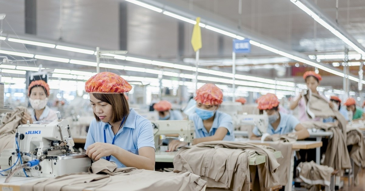 Lo phá sản nếu Mỹ áp thuế 46%, lãnh đạo doanh nghiệp dệt may 12.000 nhân sự nói: Còn công nhân là còn nhà máy