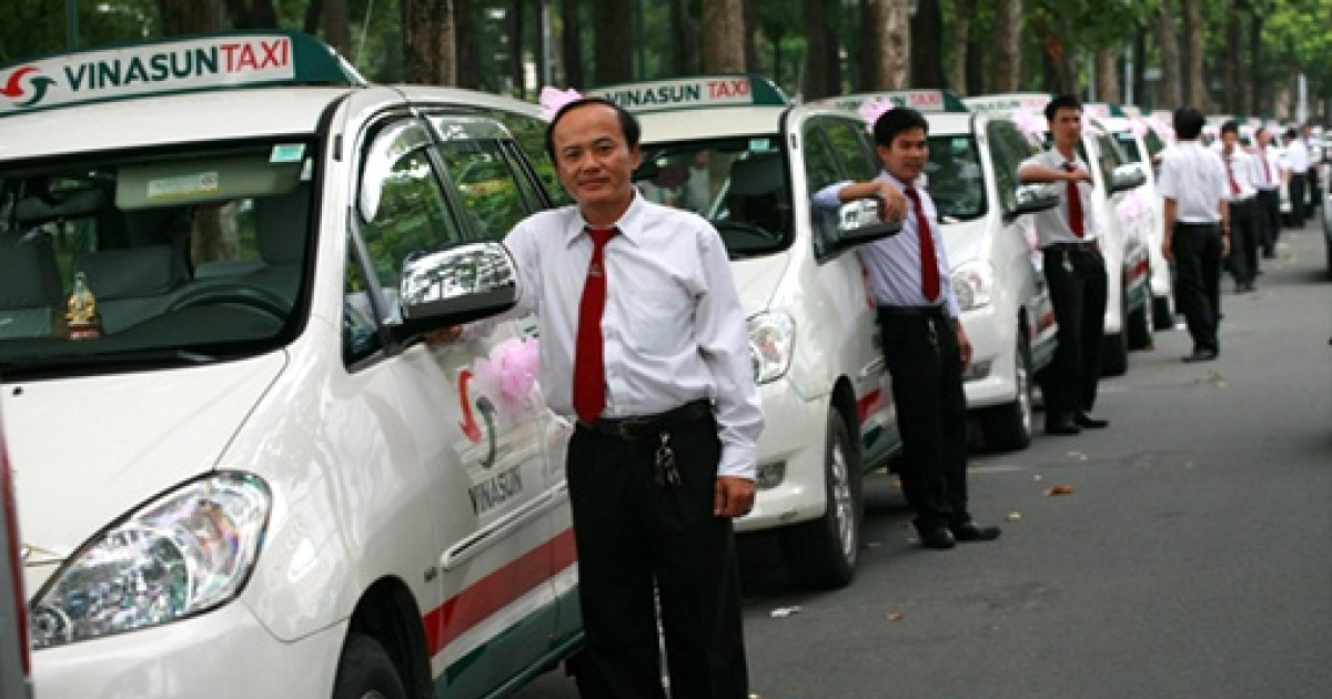 'Khó thở' với sức ép từ Xanh SM và Grab, KQKD ông lớn taxi truyền thống Vinasun sụt giảm mạnh