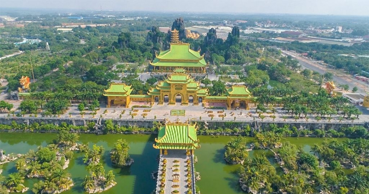 Sau Đại Nam của ông Dũng 'Lò vôi', siêu dự án thuộc Novaland (NVL) cũng miễn phí vé cho đối tượng sau