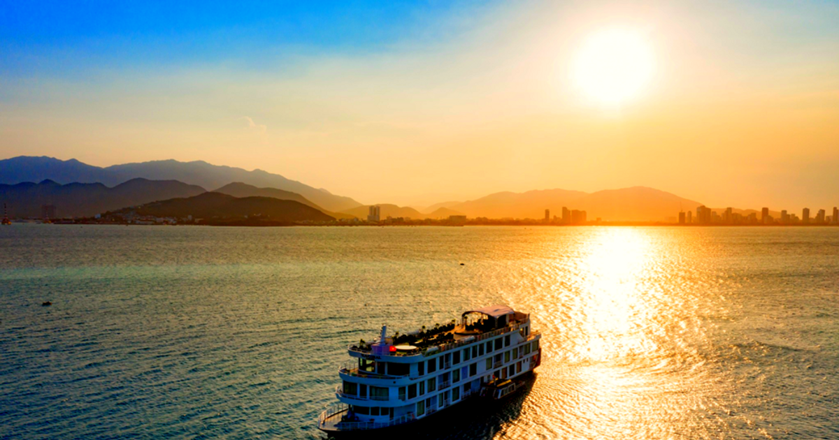 Chính thức từ 25/9, du khách phải trả phí tham quan vịnh biển đẹp nhất thế giới của Việt Nam