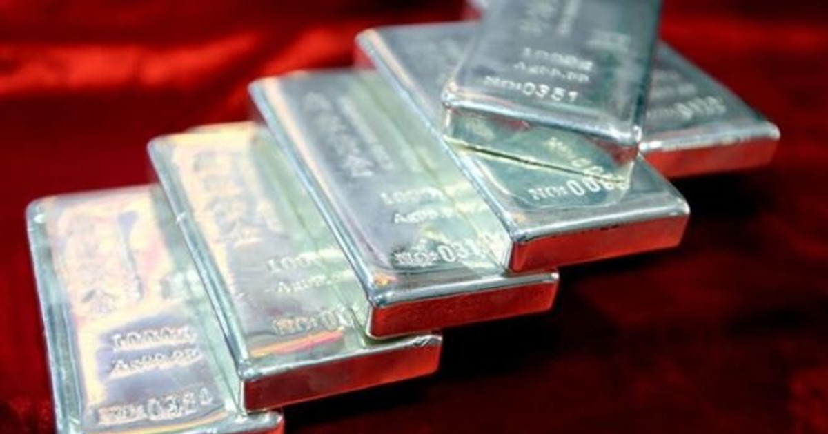 Ngân hàng tư nhân lớn nhất thế giới khuyến nghị 'gom bạc khi giảm giá ...