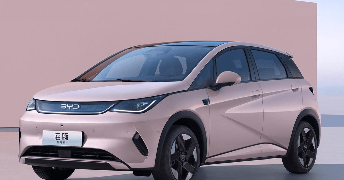 Mẫu hatchback điện đến từ thương hiệu toàn cầu giá chỉ 468 triệu, khách  Việt nhìn sẽ đắm say: Chạy được 435km/1 lần sạc, thiết kế trẻ trung, nội  thất ngày càng '