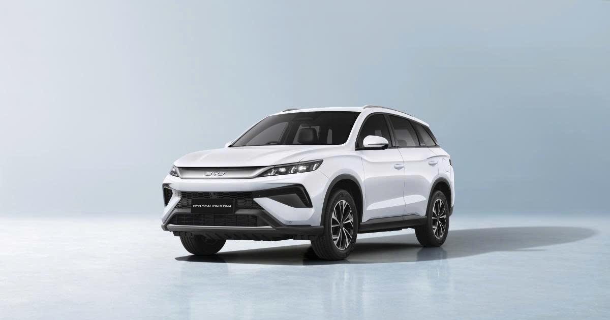 Thách thức Mazda CX-5 với giá từ 739 triệu, BYD Sealion 5 giấu "quân bài" gì trong tay?