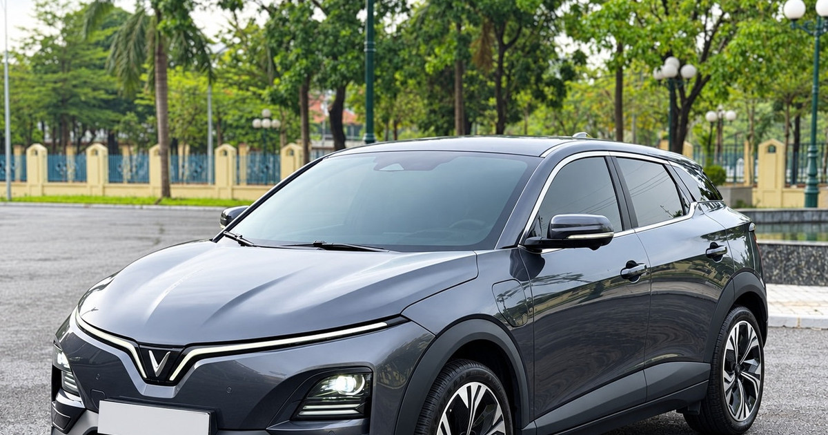 Chạy 100.000km chủ xe VinFast VF 6 Plus lên sàn xe cũ, chủ xe nói thẳng giá bán, tận mắt xem tình trạng nội thất