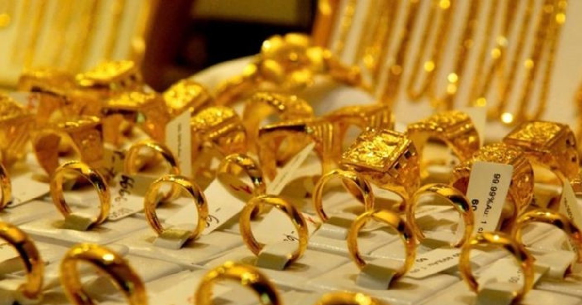 Giá vàng hôm nay (23/10): Tiếp tục lao dốc, chuyên gia thừa nhận chưa muốn đầu tư vào vàng
