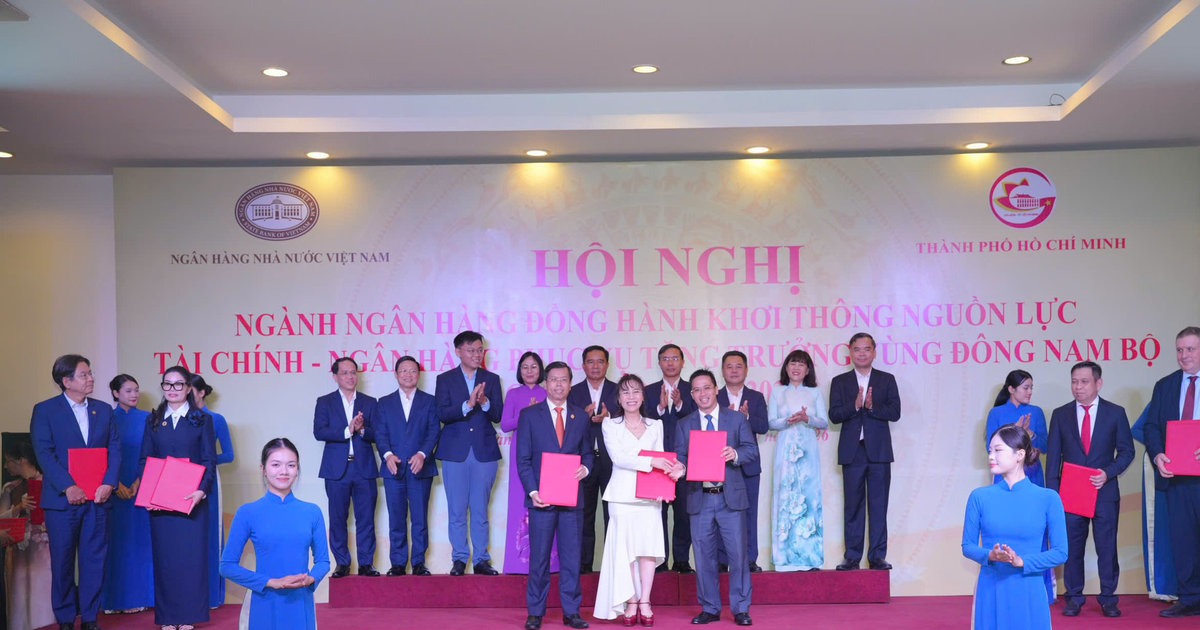 Agribank, Vietcombank, BIDV, VietinBank, HDBank, MB... ký 18 thỏa thuận tài trợ loạt dự án lớn