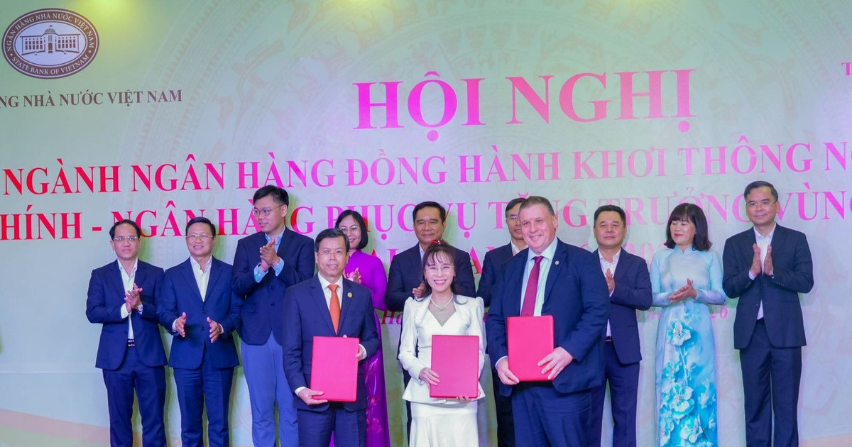 Dưới sự chứng kiến của Thống đốc Phạm Đức Ấn, HDBank và Vikki đăng ký tài trợ 124.500 tỷ đồng cho 4 dự án lớn