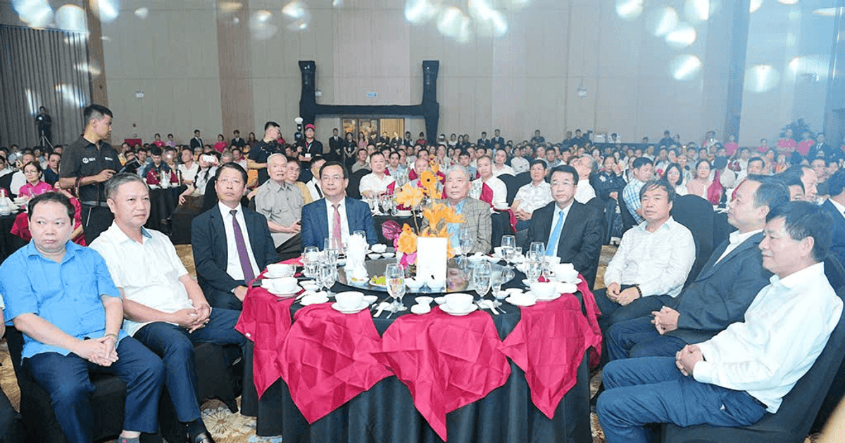 CEO Mường Thanh, ‘đại gia điếu cày’ Lê Thanh Thản và ‘đại gia Xuân Trường’ cùng xuất hiện tại một sự kiện đặc biệt