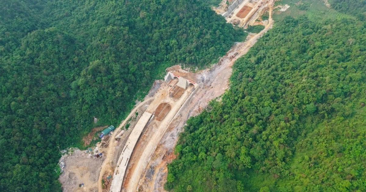 Trước Tết Nguyên đán 2027, cao tốc miền núi dài 62km với hầm xuyên núi phức tạp sẽ thông xe