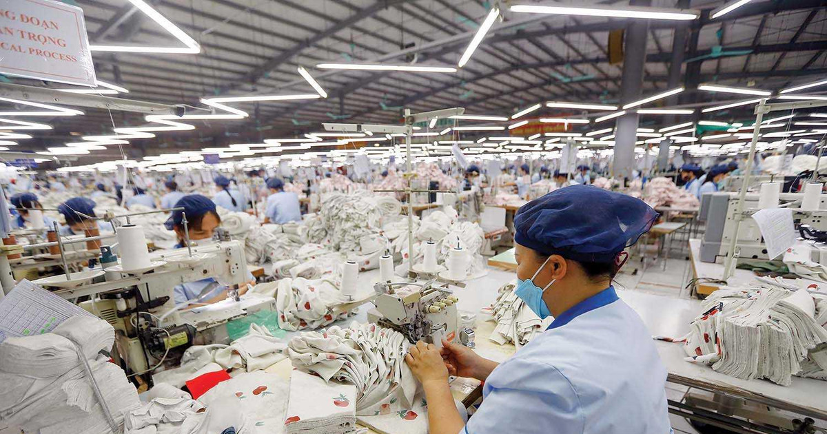 Đằng sau ‘mỏ vàng’ 30 tỷ USD của ngành dệt may: Nước đi bất ngờ từ những thị trường ít ai ngờ tới