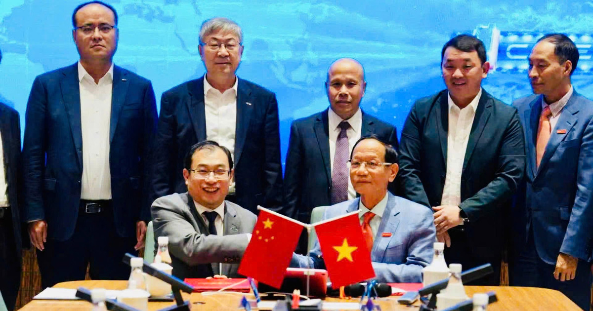 Sau nhà máy sản xuất ô tô, đại gia Vũ Văn Tiền "bắt tay" với đối tác Trung Quốc, ôm tham vọng làm chip bán dẫn, robot...
