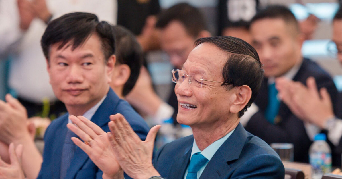 Hai doanh nghiệp liên quan đến đại gia Vũ Văn Tiền cùng bắt tay một "ông lớn" ngành viễn thông