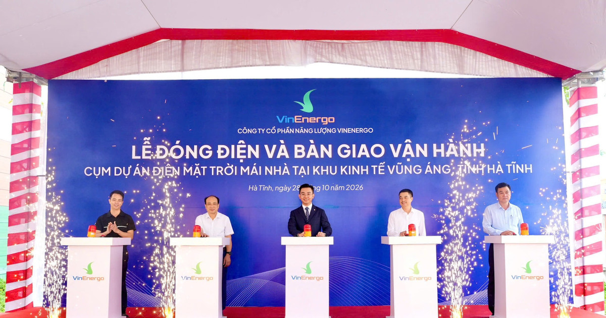 VinEnergo đưa hệ thống điện mặt trời vào vận hành, VinFast trở thành khách hàng đầu tiên