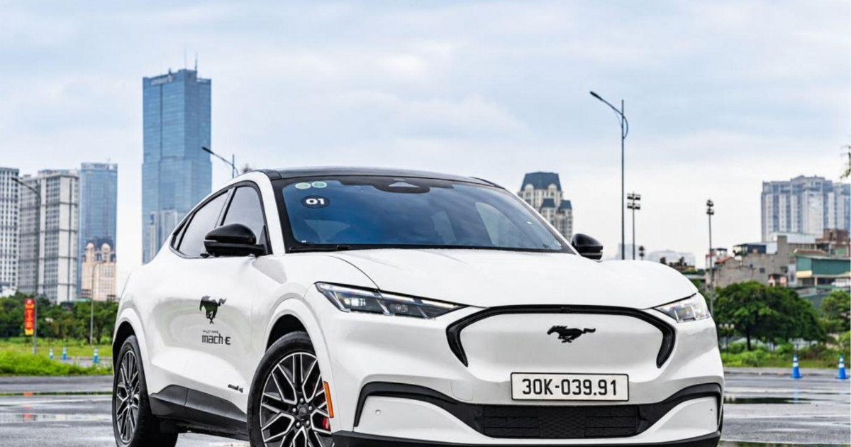 Mẫu xe điện mất giá 1 tỷ đồng chỉ sau 1 năm
